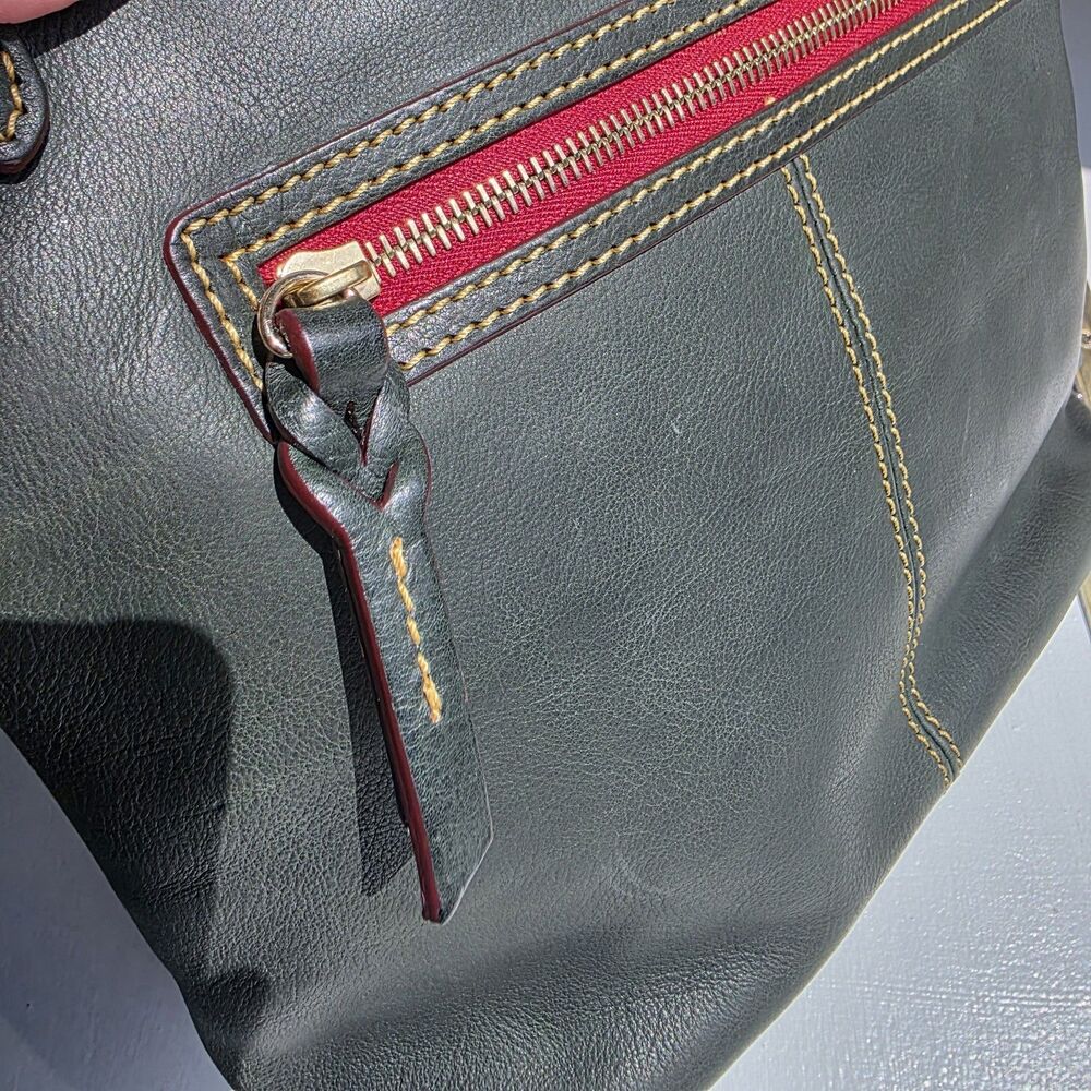 Dooney & Bourke Toggle Crossbody Bag Green Xtra Strap EUC Florentine Leather - Picture 5 of 15